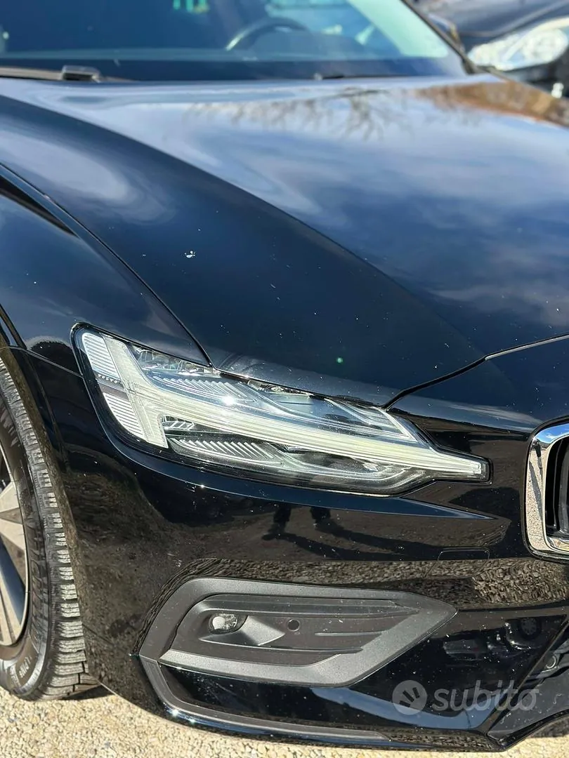 Volvo V60 2019 photo 3