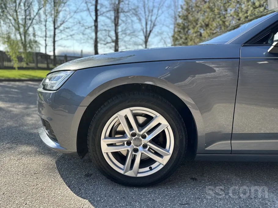 Audi A4 2019 photo 4