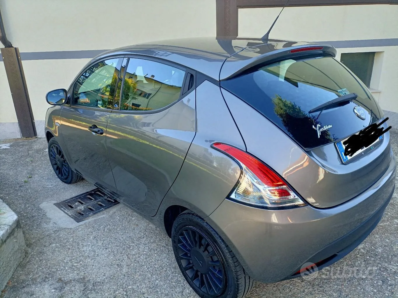 Lancia Ypsilon