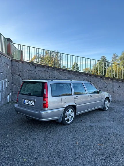 Volvo V70 1997 photo 2