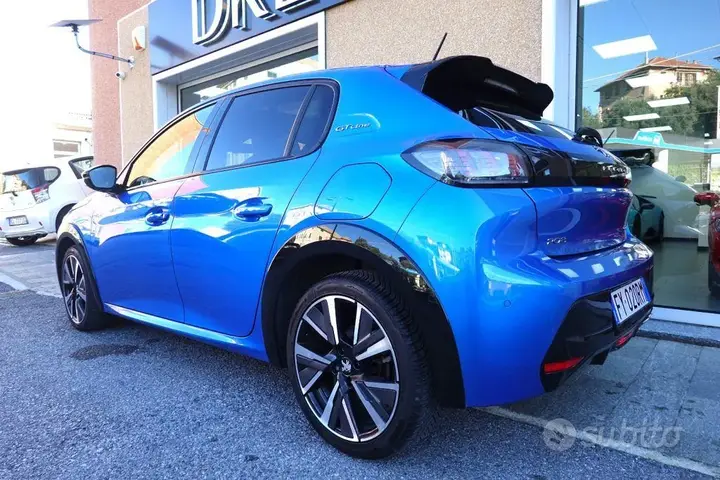 Peugeot 208 2020 photo 3