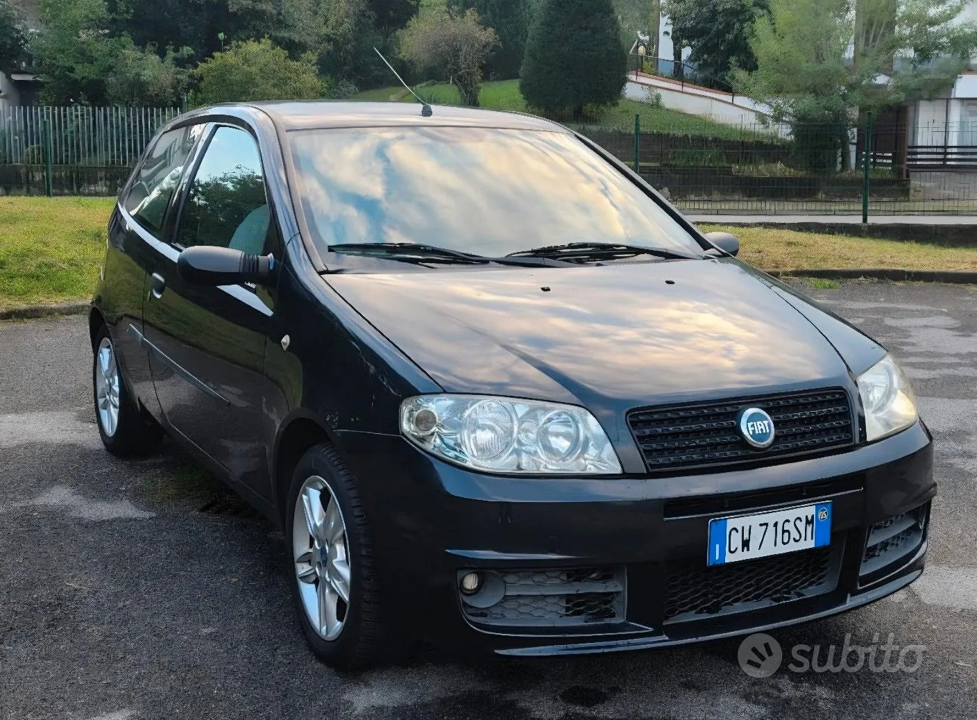 Fiat Punto 2005 photo 2