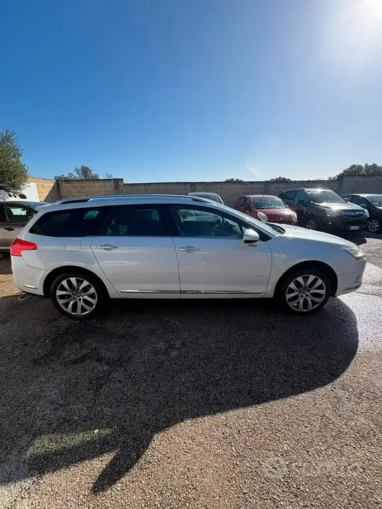 Citroen C5 2010 photo 3