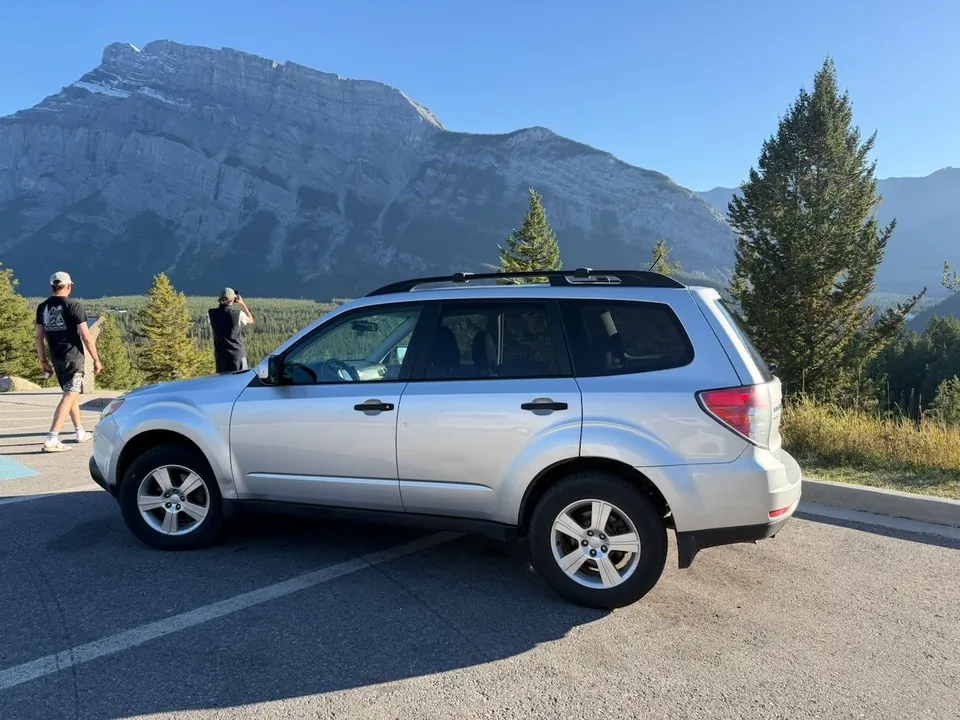 Subaru Forester 2011 photo 2