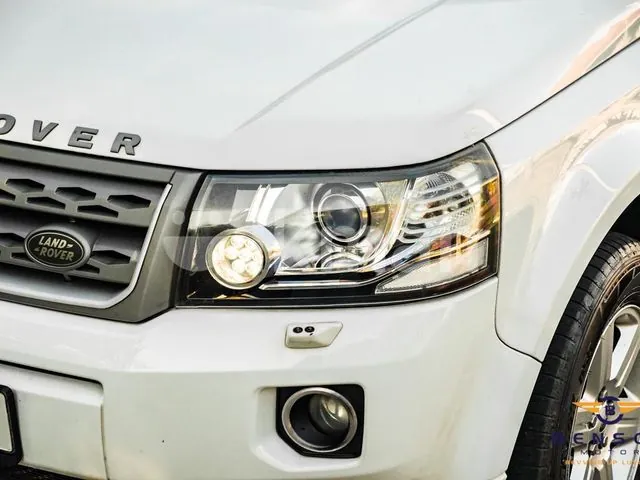 Land Rover Freelander 2014 photo 3