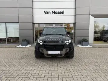Land Rover Defender 2021 photo 2