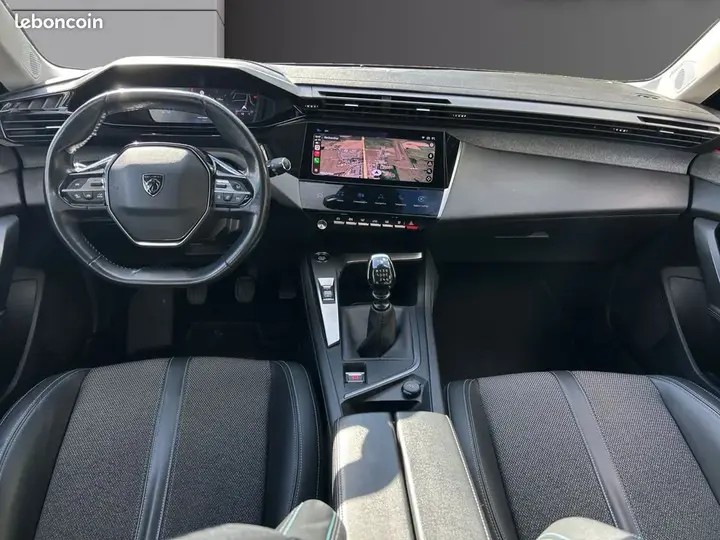 Peugeot 308 2021 photo 2