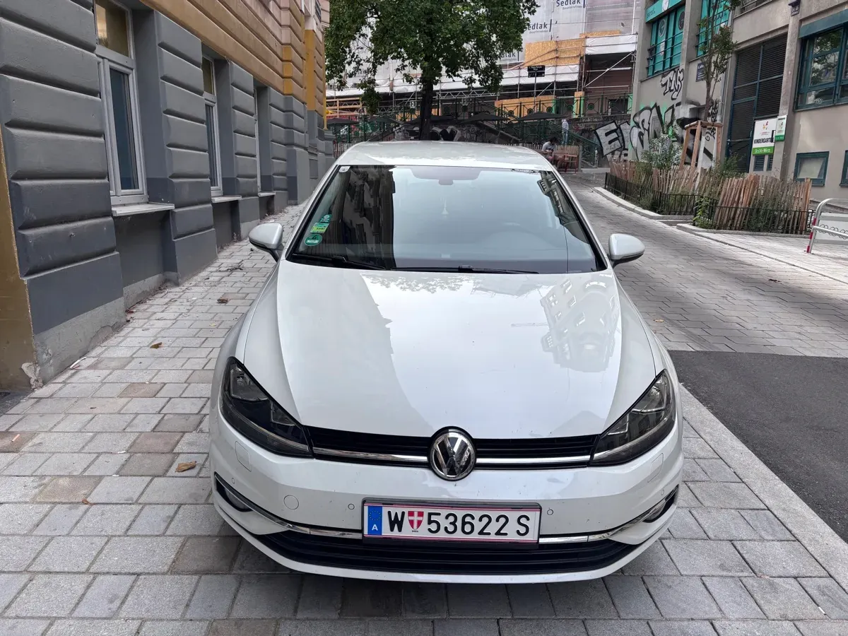 Volkswagen Golf 2017 photo 2