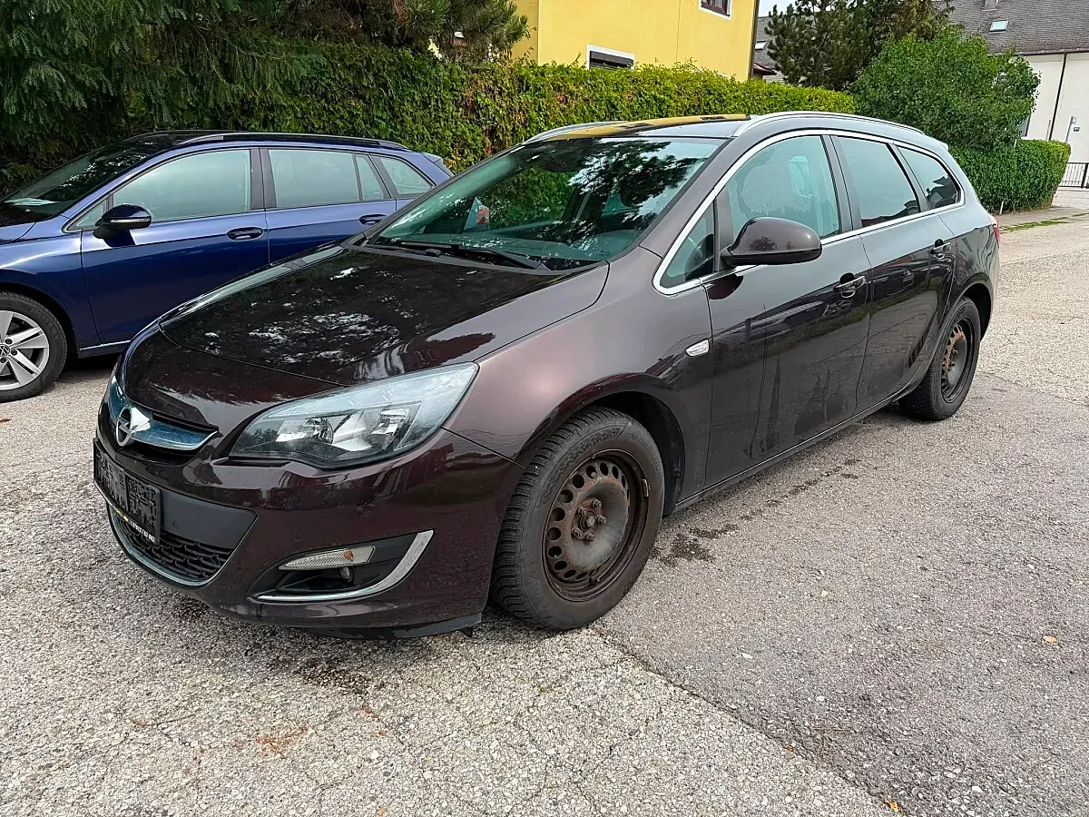 Opel Astra 2015 photo 2