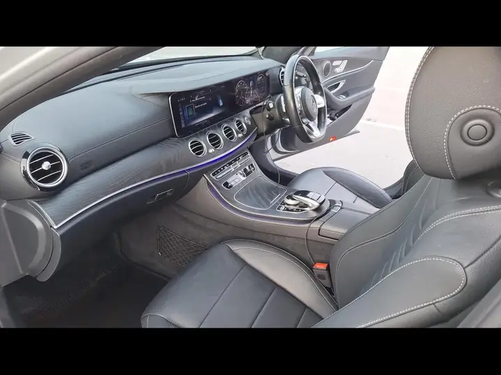 Mercedes-Benz E-Class 2019 photo 3
