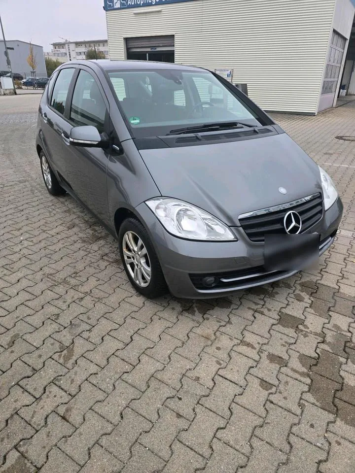 Mercedes-Benz A160