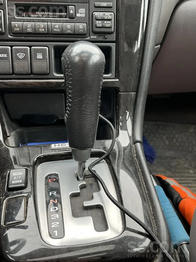Subaru Legacy 2002 photo 4