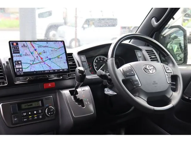 Toyota Hiace 2025 photo 2