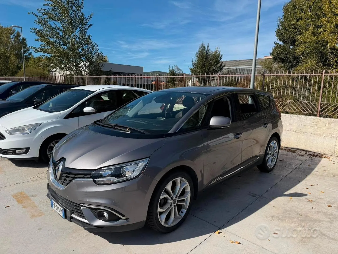 Renault Grand Scenic 2019 photo 2