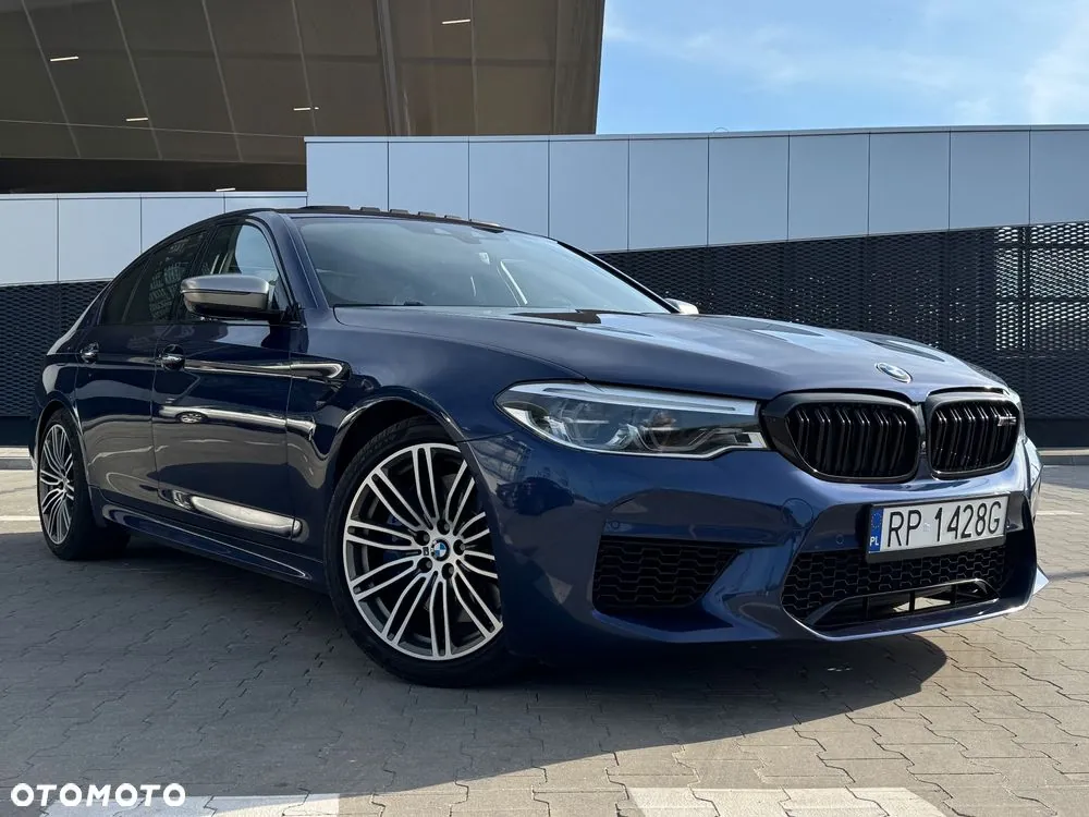 BMW 5 Series 2018 photo 2