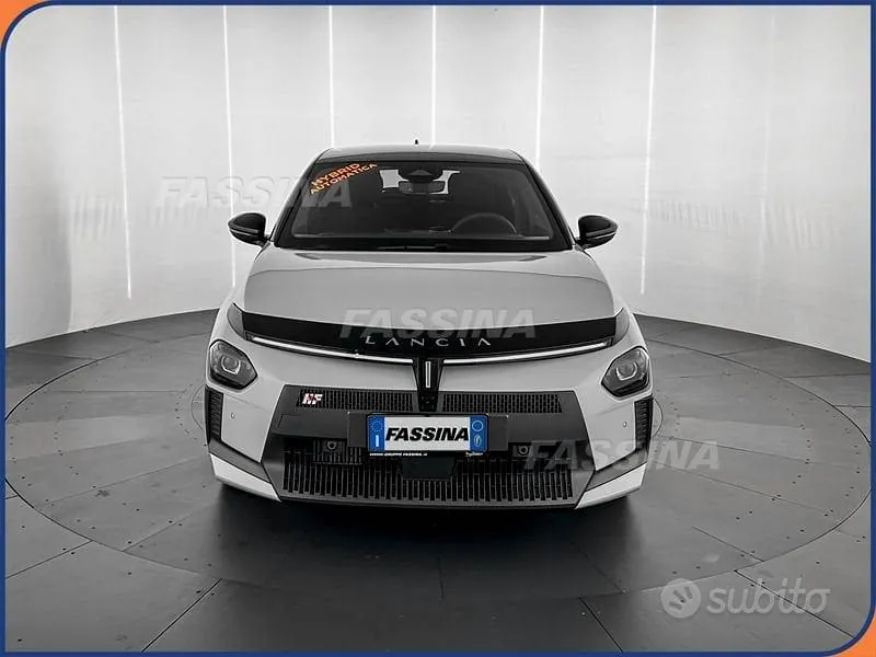 Lancia Ypsilon 2025 photo 2
