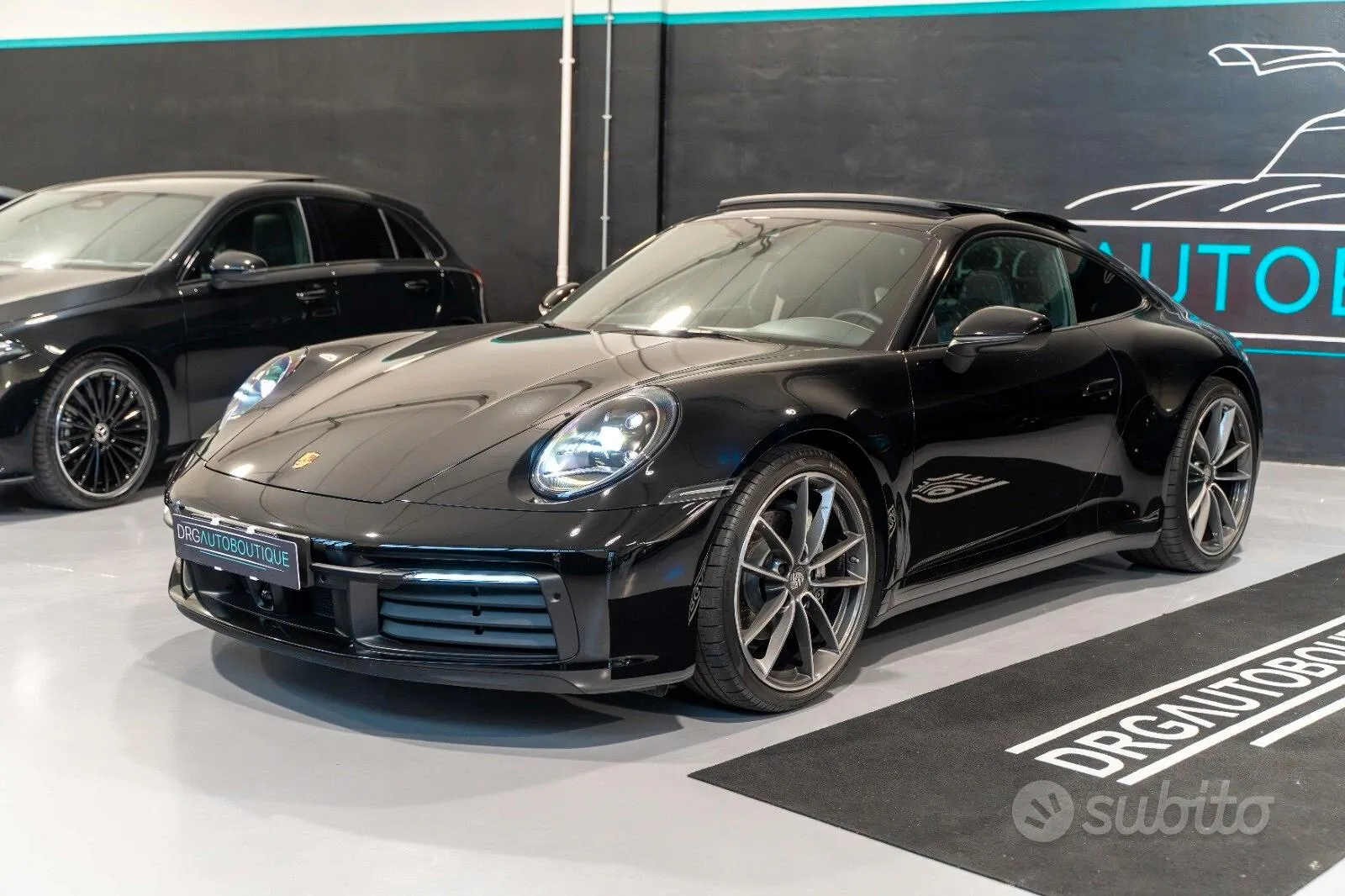 Porsche 911 2023 photo 2