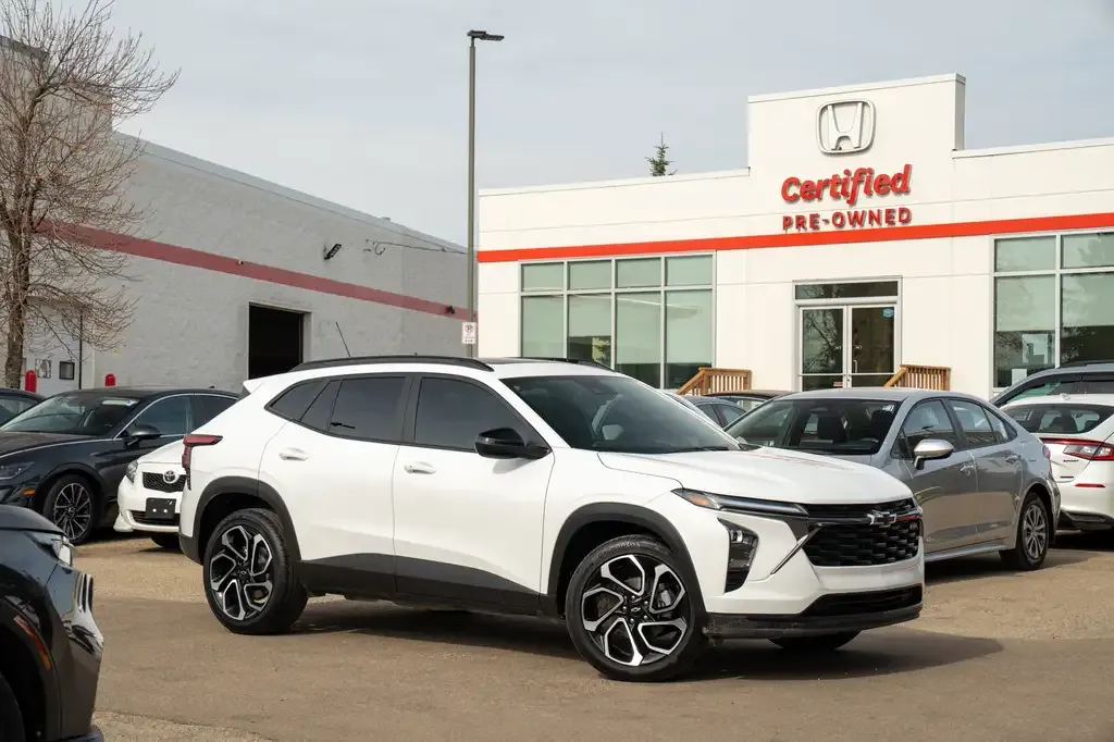Chevrolet Trax 2025 photo 2
