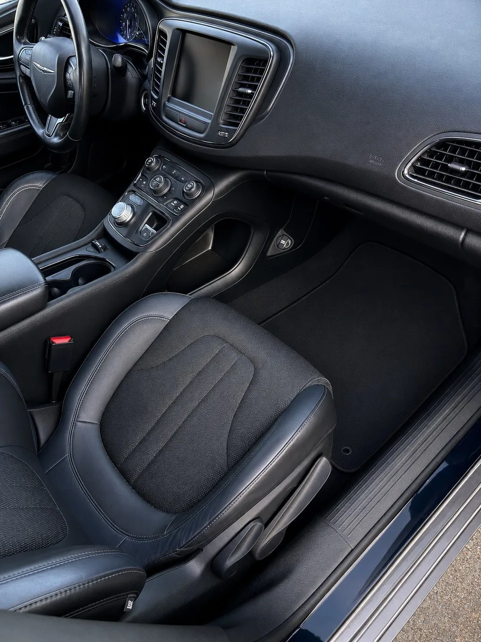 Chrysler 200 2015 photo 4