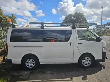 Toyota Hiace 2016 photo 4