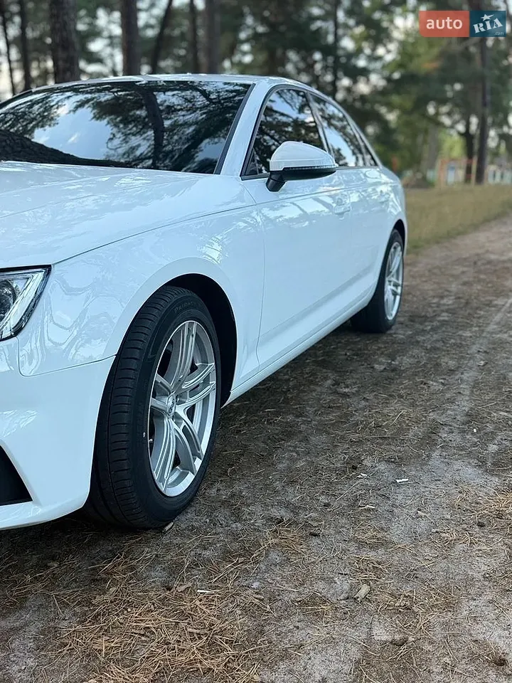 Audi A4 2016 photo 2