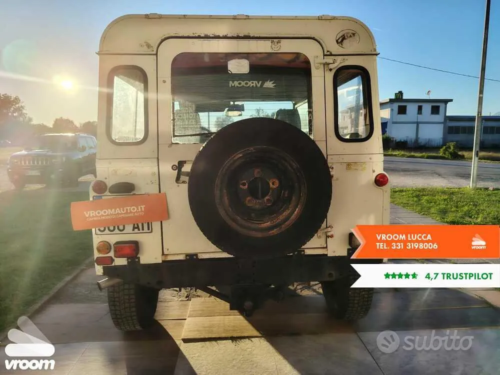 Land Rover Defender 1985 photo 4