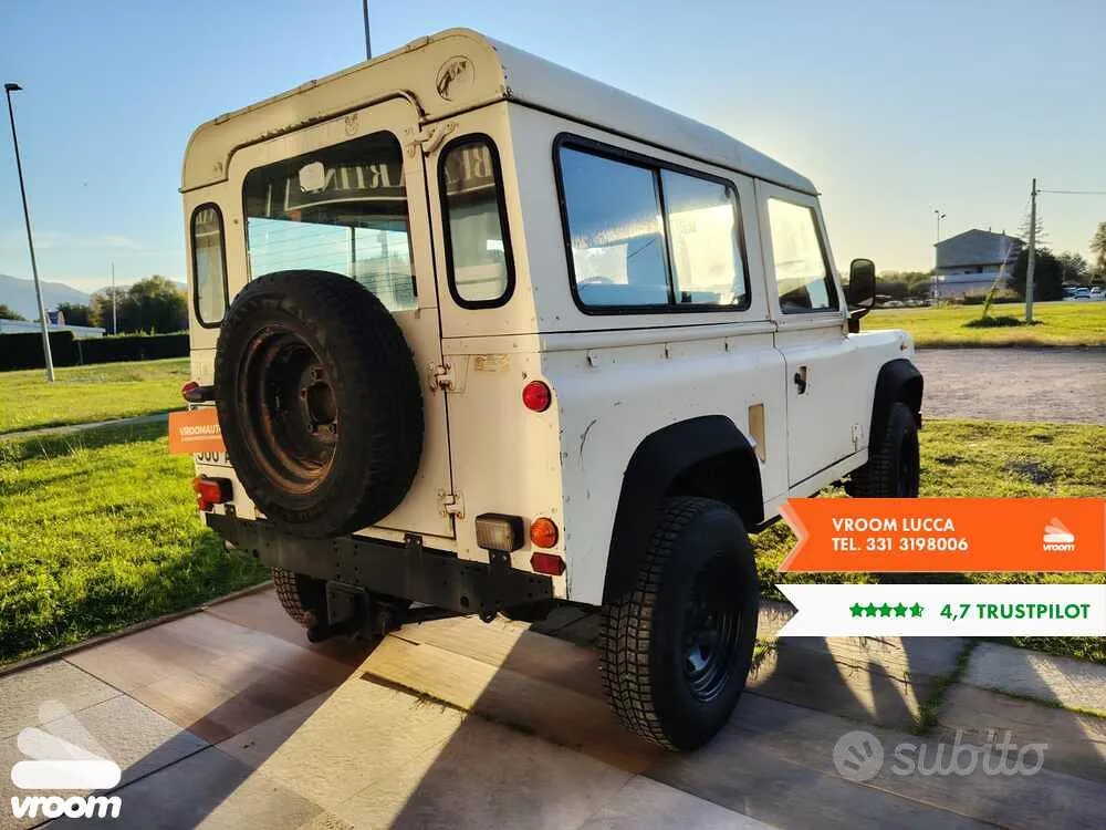 Land Rover Defender 1985 photo 5