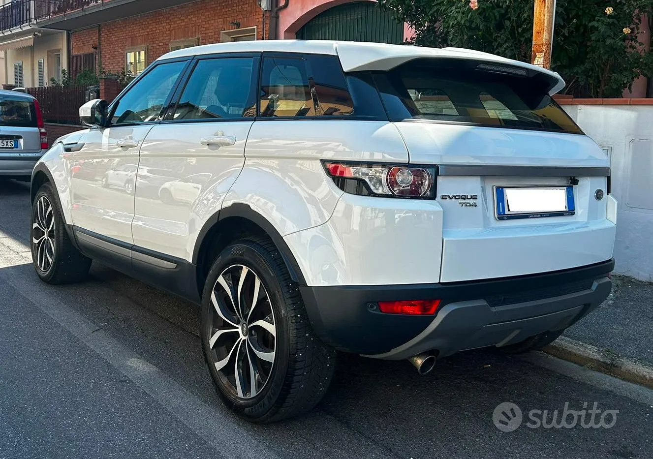 Land Rover Range Rover Evoque 2014 photo 4