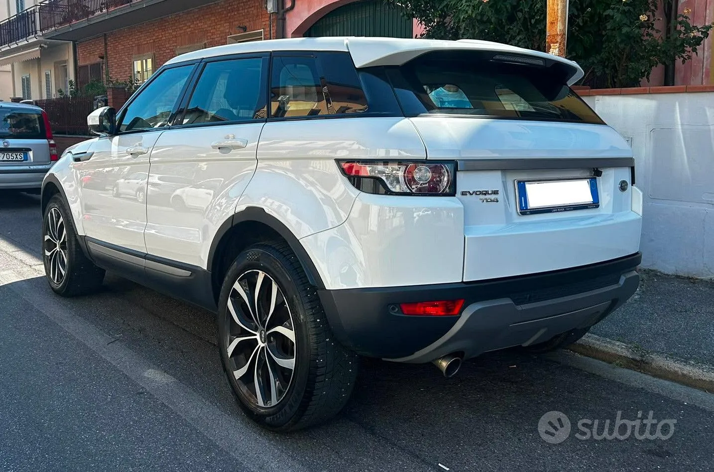Land Rover Range Rover Evoque 2014 photo 5