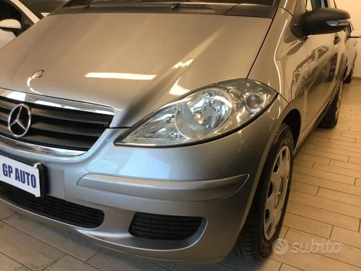 Mercedes-Benz A 150 2005 photo 2