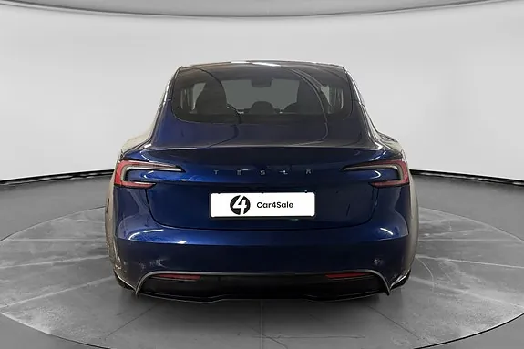 Tesla Model 3 2024 photo 4
