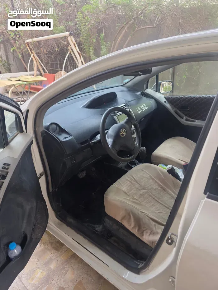 Toyota Yaris 2007 photo 2