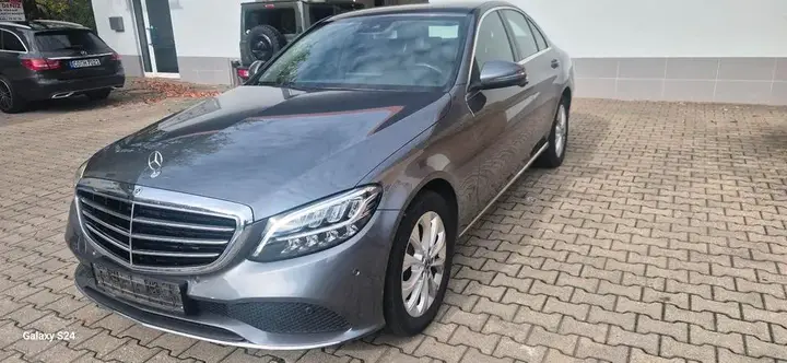 Mercedes-Benz C180 Avantgarde
