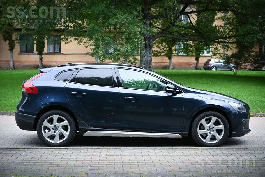 Volvo V40 2013 photo 3