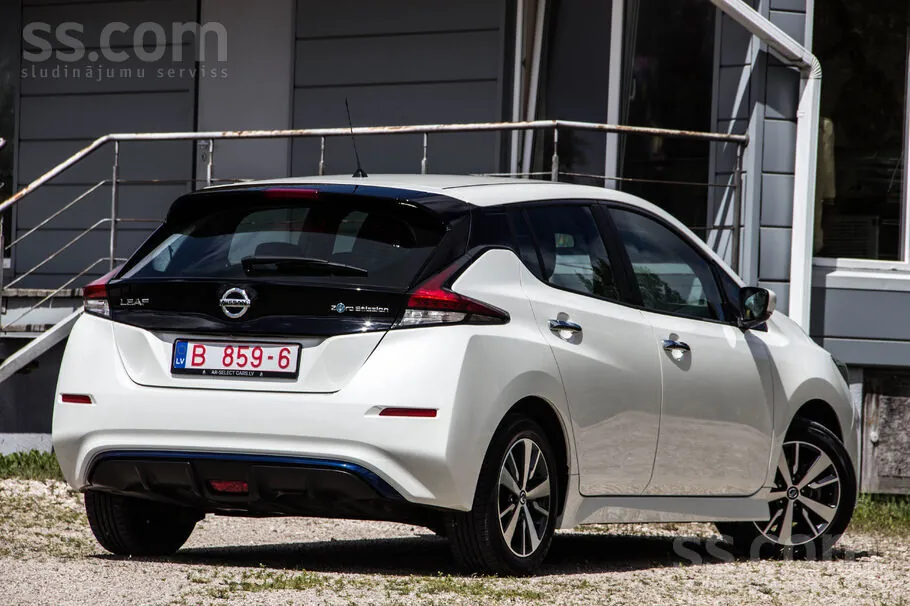 Nissan Leaf 2021 photo 5