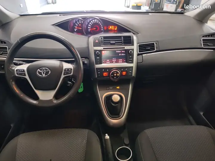 Toyota Verso 2013 photo 5