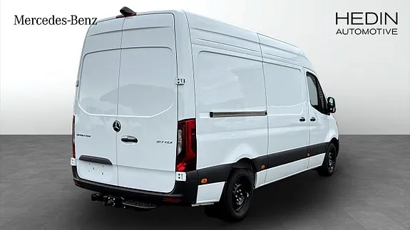 Mercedes-Benz Sprinter 317 2026 photo 2