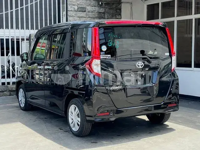 Toyota Roomy 2023 photo 2