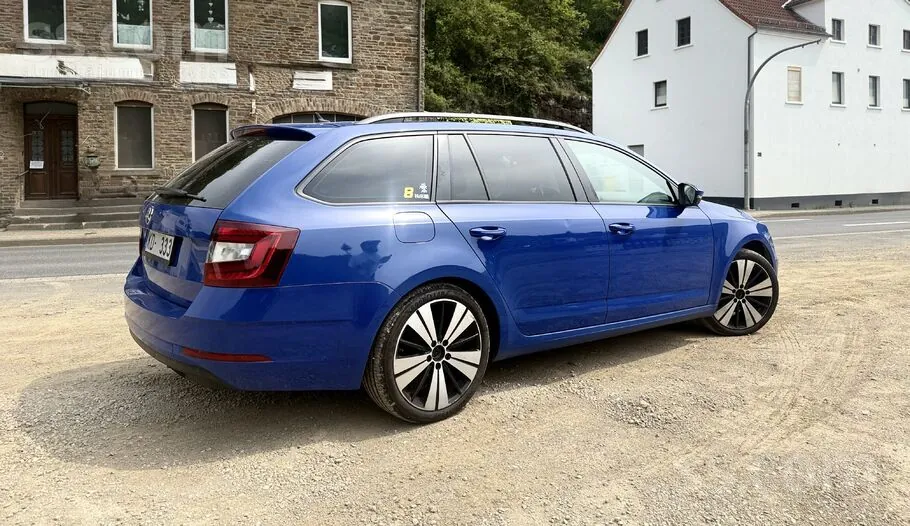 Skoda Octavia 2019 photo 3