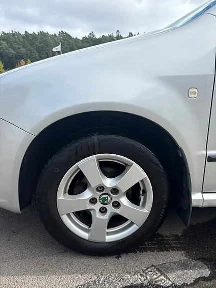 Skoda Fabia 2005 photo 3