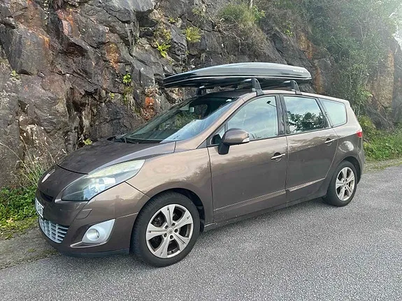 Renault Grand Scenic 2010 photo 2