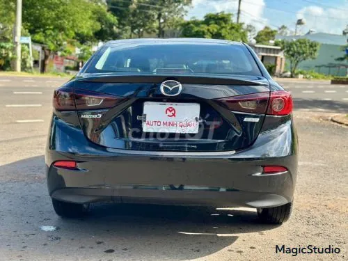 Mazda 3 2018 photo 2