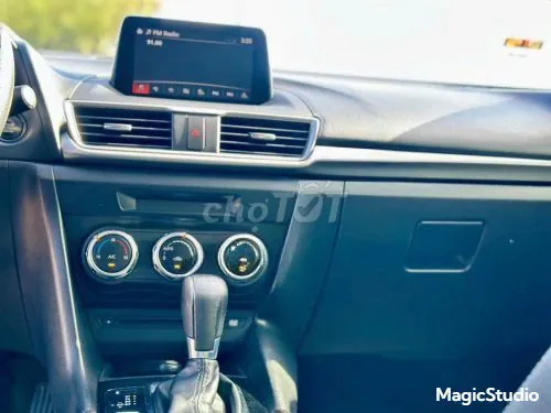 Mazda 3 2018 photo 4