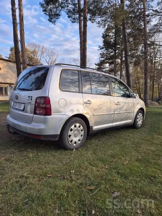 Volkswagen Touran 2007 photo 5