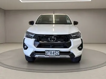 Toyota Hilux 2024 photo 3