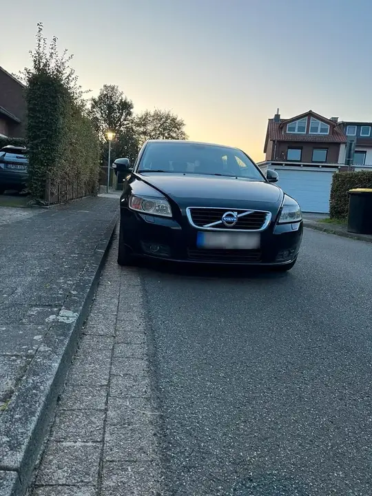 Volvo V50