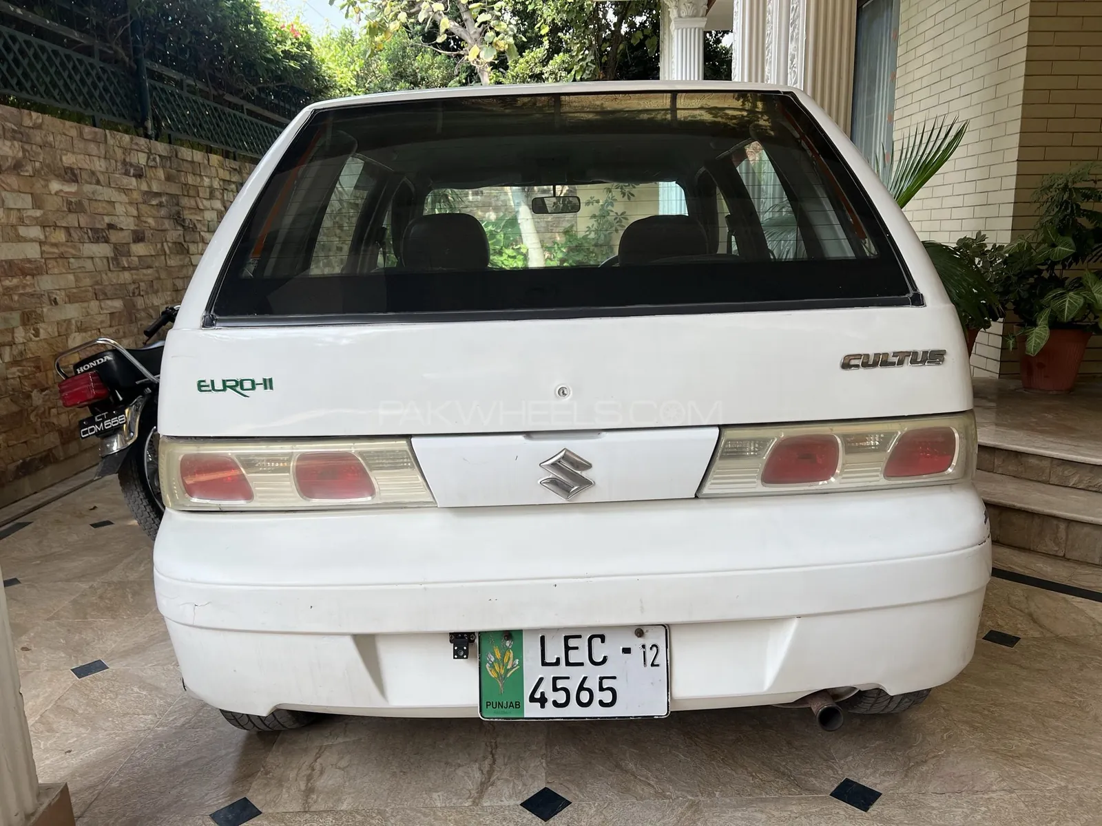Suzuki Cultus