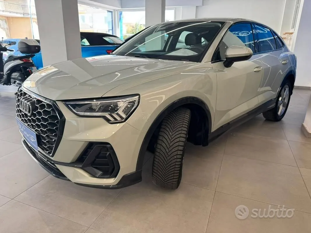 Audi Q3 2019 photo 4