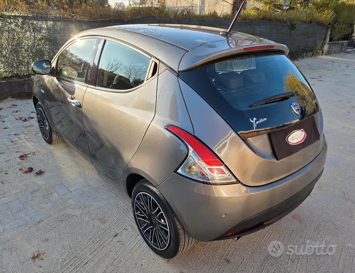 Lancia Ypsilon 2023 photo 4