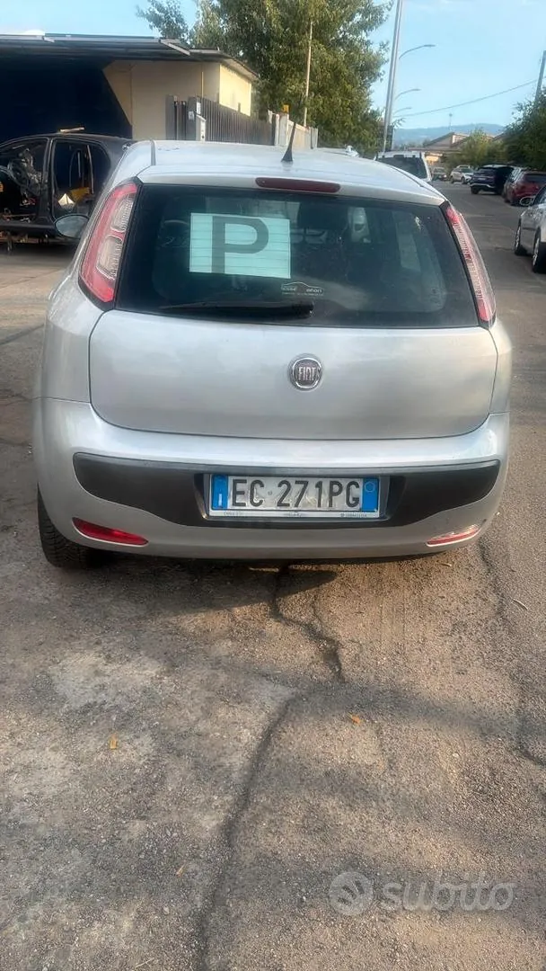 Fiat Punto 2016 photo 3